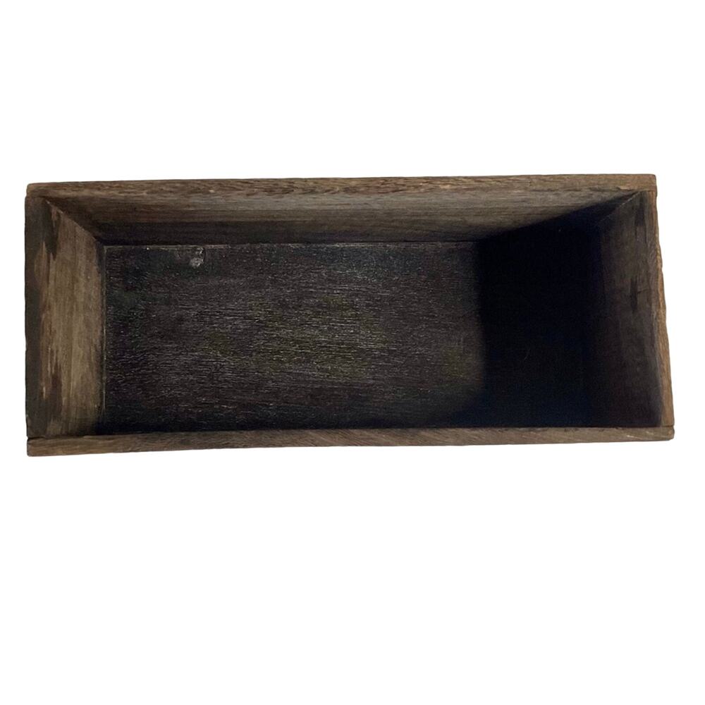 10” Rustic Planters Box - Picture 2 of 7